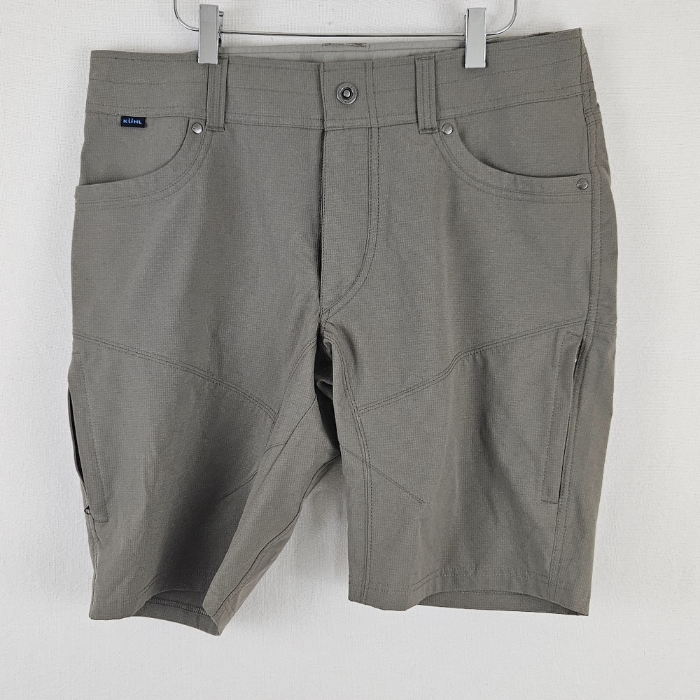 Kuhl 34x10 shorts gusseted crotch